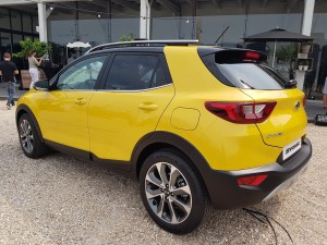 Prodej vozů Kia Praha Západ - crossover Stonic