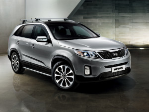 střešní příčníky pro dva modely Kia Sorento (XM) nebo Kia cee'd SW (ED)