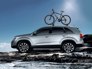 střešní příčníky pro dva modely Kia Sorento (XM) nebo Kia cee'd SW (ED)