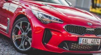 Kia Stinger_COTY2018