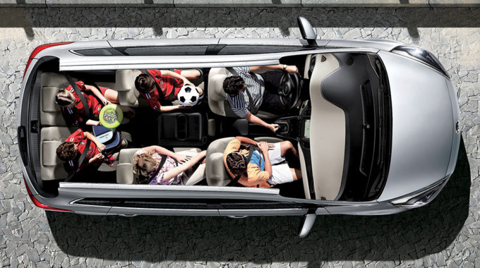 Kia Carens RP sedmimístné provedení – ale jich je jenom 6.