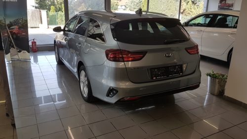 Kia ceed CD SW 1,4 T-GDi Exclusive NAVI WINT (5)